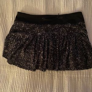 Lululemon skirt size 12